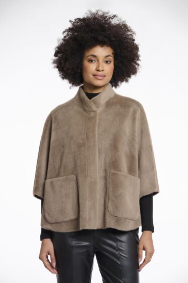 Rino & Pelle Dewi Fauw Fur Cape Oat 